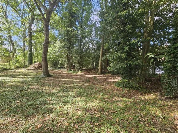 Terrain en individuel 1204 m²