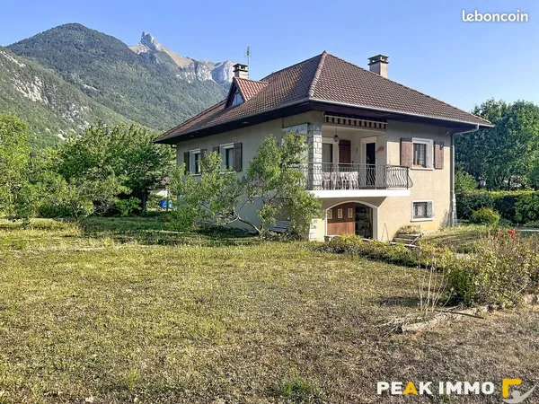 Maison 3 pièces 90 m²