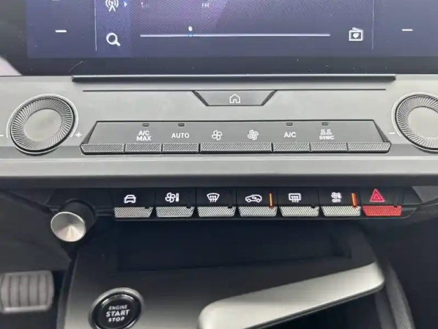 Peugeot 308 hybrid 145 e-dcs6 — photo 21