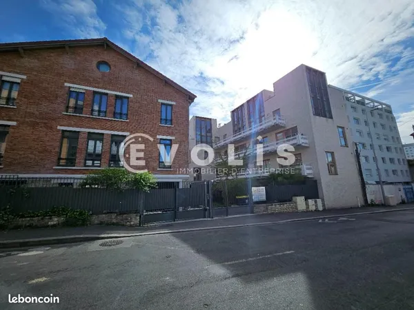 Bureaux 175 m²