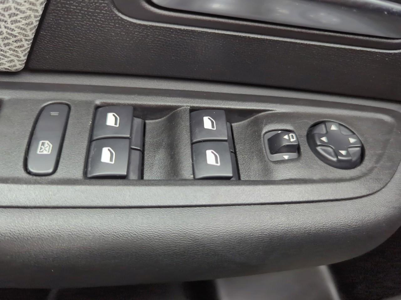 Citroën C4 puretech 130 bvm6 max — photo 21