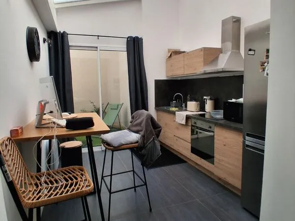 Appartement T2 env 50m2 hyper centre avec terrasse