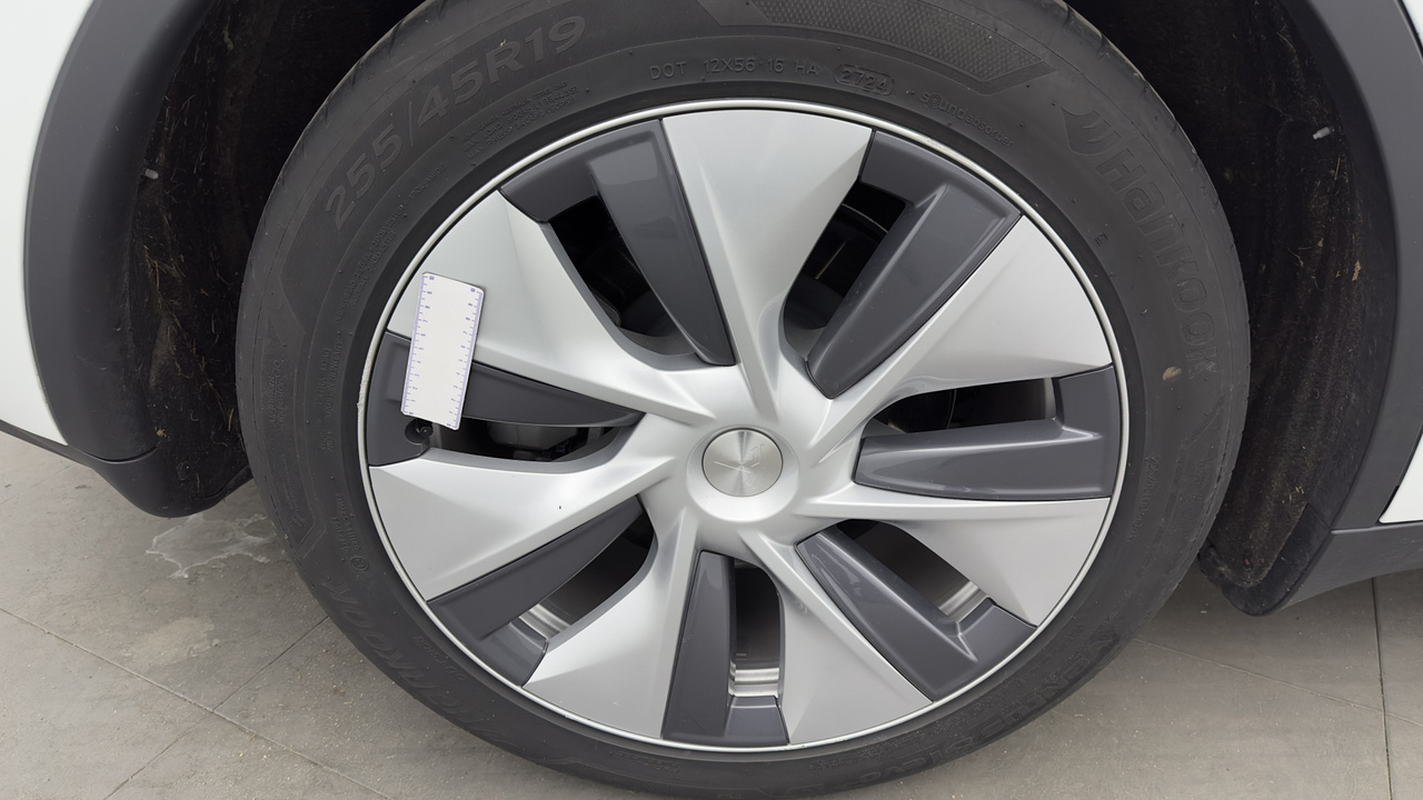 Tesla MODEL Y Grande Autonomie Dual Motor AWD — photo 33