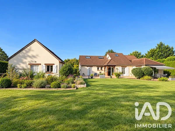 Maison 6 pièces 210 m²