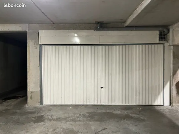 Garage avec deux places