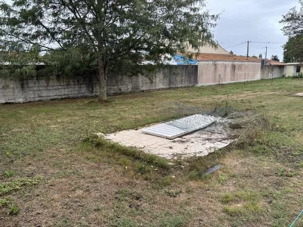 Terrain 343 m²