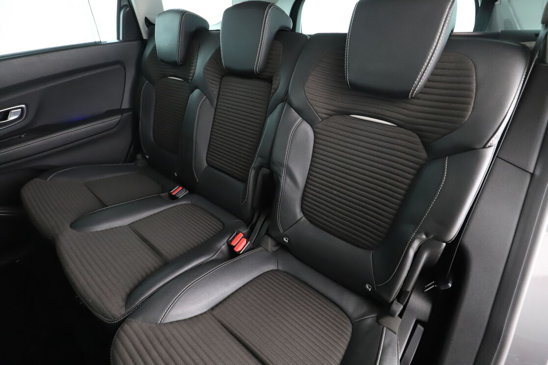 Renault Grand Scenic 1.7 dCi Blue Bose Edition — photo 13