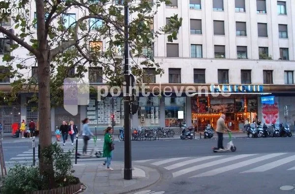 Commerce chaussure/cuir 90 m²