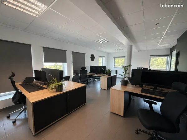 Bureaux à louer - Pole Jules Verne - 150m2