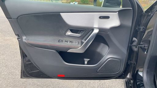 Mercedes Classe A 200 163 7G-DCT - Amg Line + – 2019 – 53175 km – Essence – Boîte Automatique — photo 48