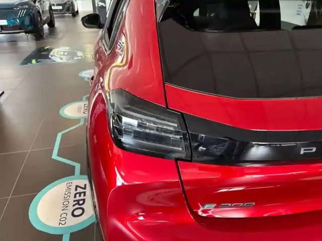 Peugeot 208 electrique 51 kwh 156ch — photo 37