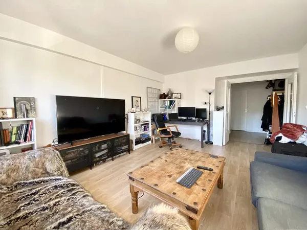 LILLE Hyper centre / Gare, Appartement avec cave