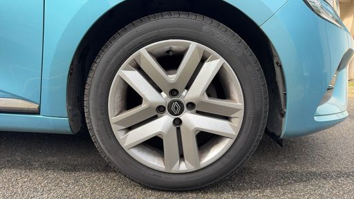 Renault Clio 1.0 SCe 75 - Zen – 2019 – 20802 km – Essence – Boîte Manuelle — photo 37