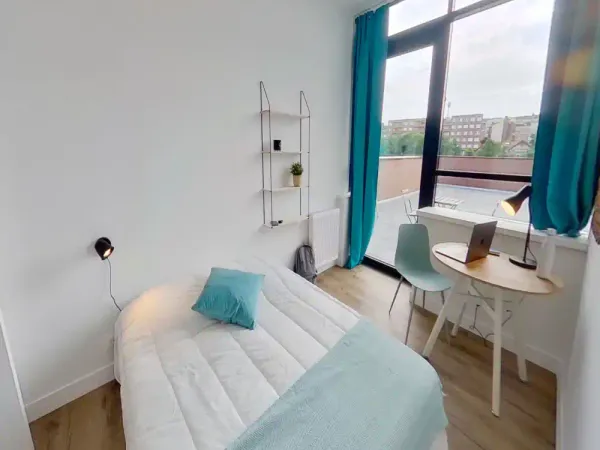 Loue chambre en colocation dans appartement