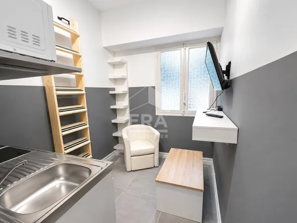 Appartement 1 pièce 9 m²