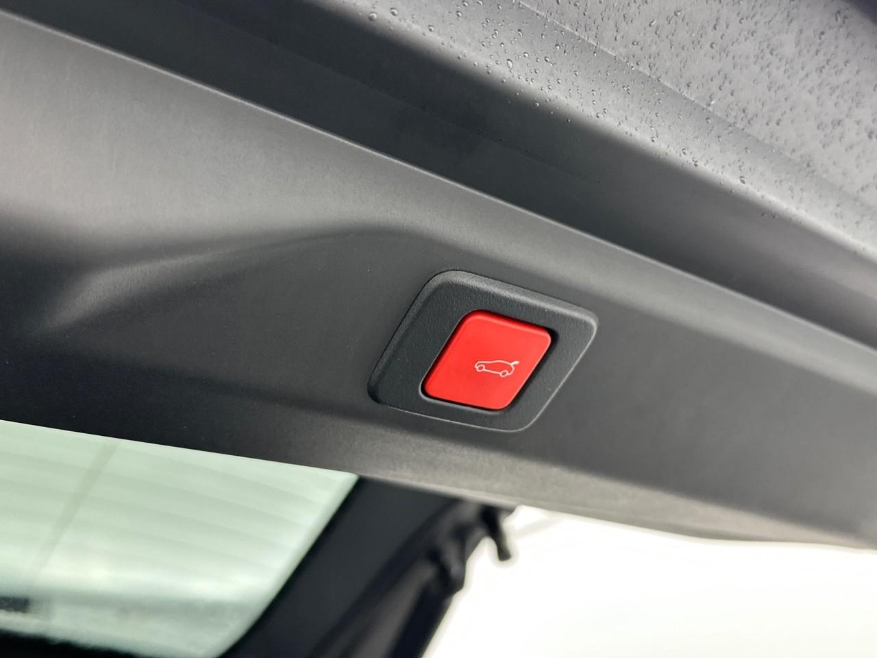 Peugeot 3008 hybrid 145 e-dcs6 gt — photo 34