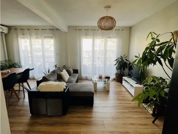 Appartement 2 chambres - balcon sans vis à vis