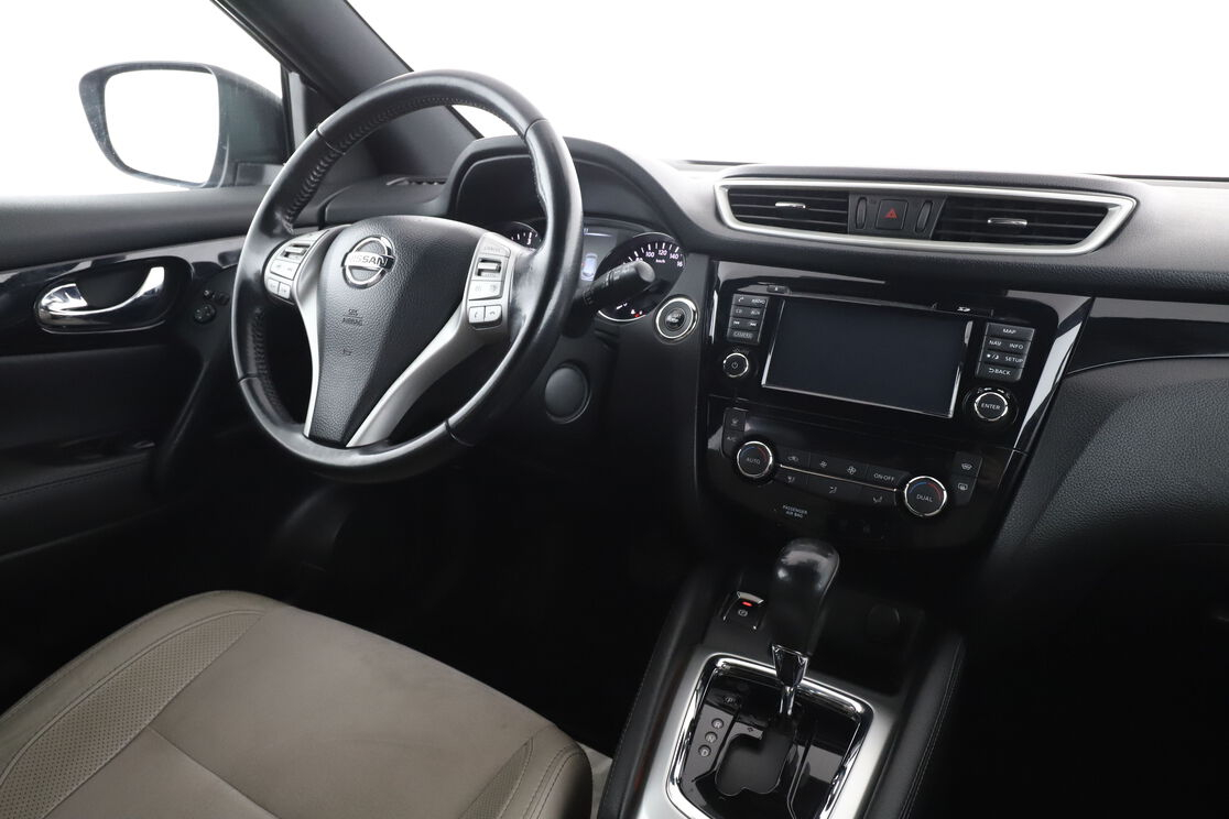 Nissan Qashqai 1.6 dCi Xtronic — photo 12