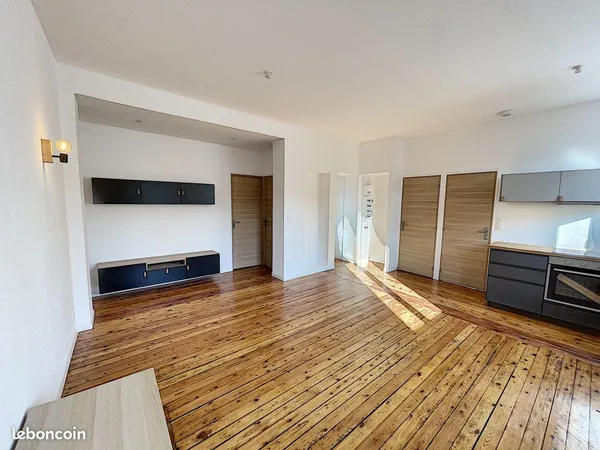 Superbe Appartement T3 Rénové (68m²) - hyper centre