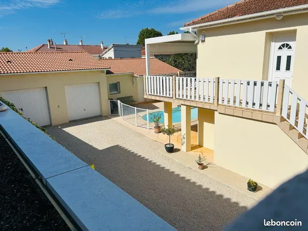 A vendre : Maison familiale 103m2 avec piscine et grande dépendance
