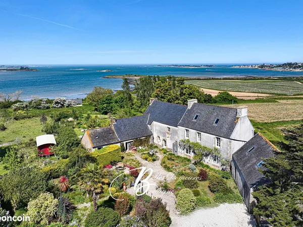 Propriété 10 pièces 137 m²