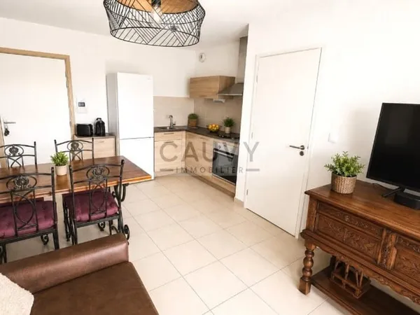 APPARTEMENT T2+GARAGE+ PARKING, AGDE (34)