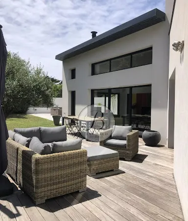 Maison 8 pièces 187 m²