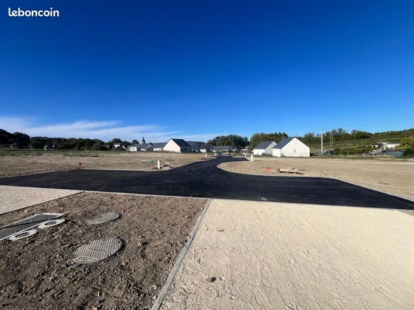 THIZAY (37) - A SAISIR : Terrains à bâtir de 739 m2