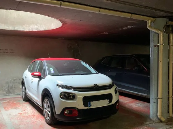 Parking 12 m²