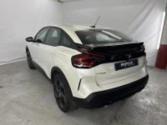 Citroën C4 puretech 130ch s&amp;s c-series eat8 — photo 5