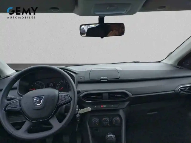 Dacia Sandero sce 65 — photo 8