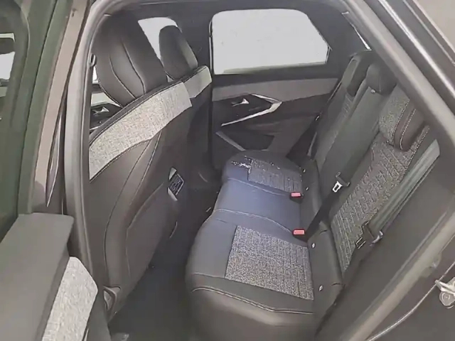 Peugeot 3008 electrique 210 ch 73 kwh — photo 12
