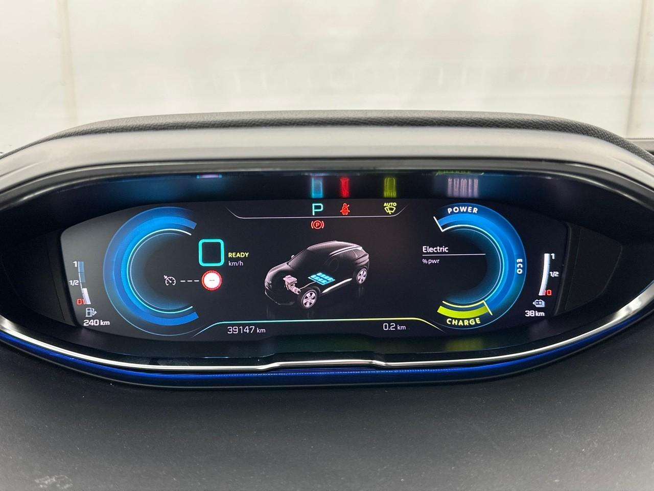 Peugeot 3008 hybrid 225 e-eat8 allure pack — photo 21