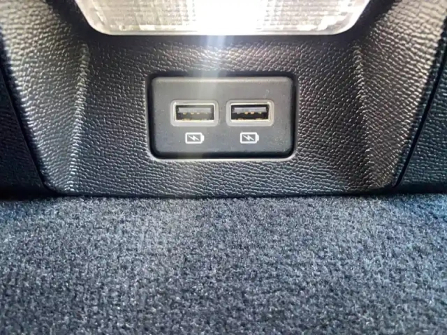 Peugeot 508 hybrid 225 e-eat8 — photo 17