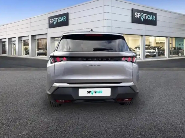 Peugeot 5008 electrique 210ch batterie 73 kwh allure — photo 5