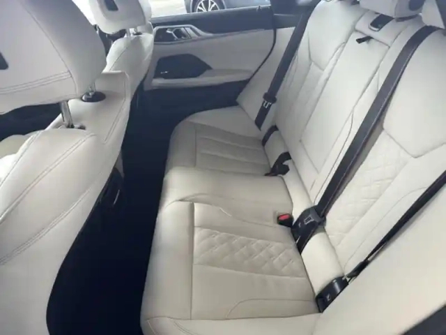 Bmw I4 edrive40 340ch m sport — photo 23