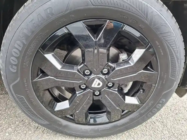 Dacia Duster blue dci 115 4x4 — photo 45