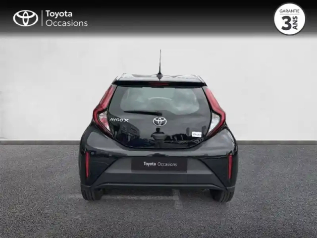 Toyota Aygo x 1.0 vvt-i 72ch dynamic s-cvt my23 — photo 4