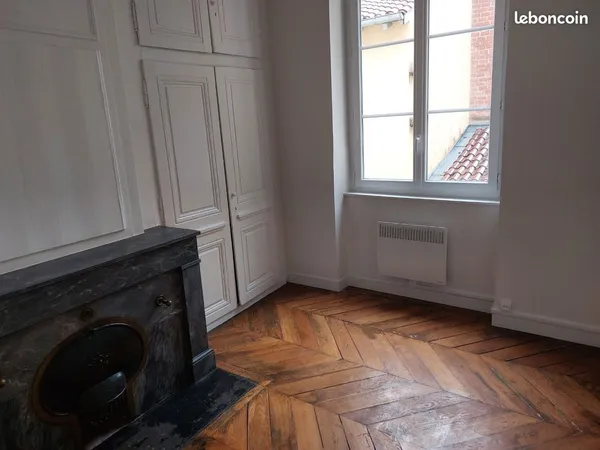 Location appartement 3 pièces bis Capucins Lyon 1
