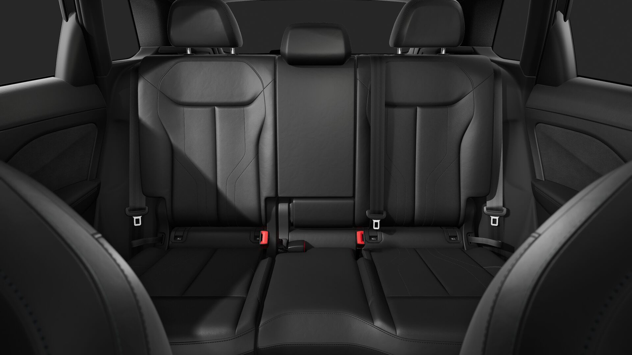 Audi Q3 e-hybrid 272 ch S tronic 6 — photo 9