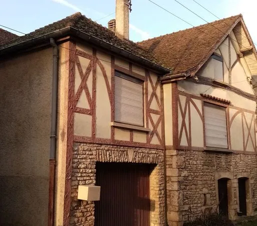 Maison 3 pièces avec garage fermé proche centre ville