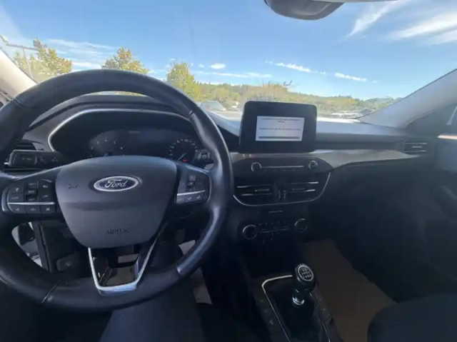 Ford Focus 1.0 ecoboost 125ch titanium — photo 3