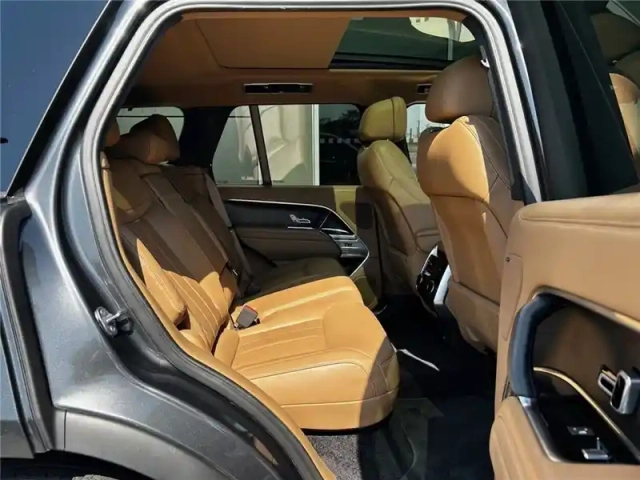 Land Rover Range Rover swb p510e phev awd — photo 20