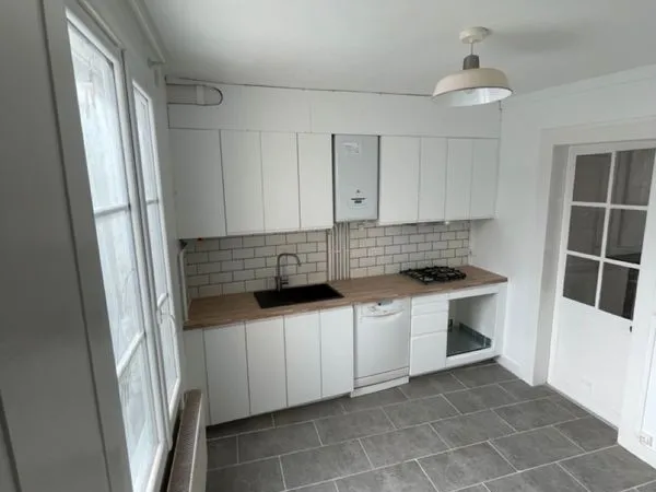 Appartement F3 de 70m² lumineux et bien aménagé en centre ville