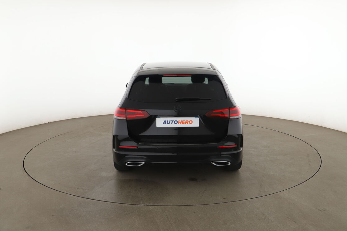 Mercedes-Benz Classe B 220 AMG Line 4Matic 7G-DCT — photo 4