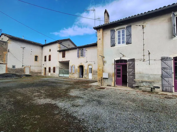 Maison 17 pièces 360 m²