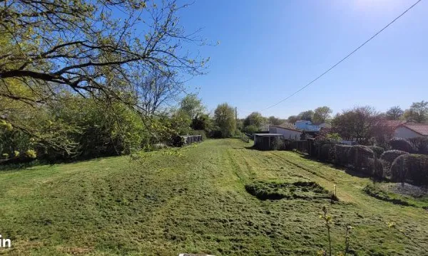 Terrain constructible à La Chapelle Bertrand