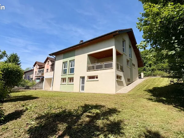 Maison 6 pièces 140 m²