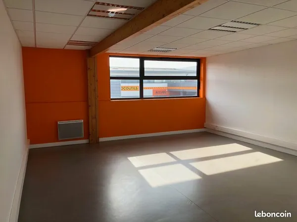 Bureaux 90 m²
