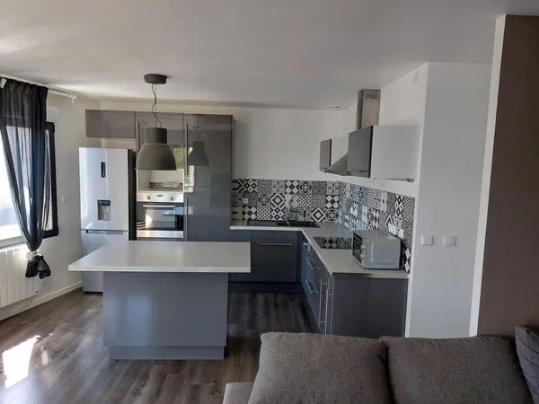 Loue appartement T4 Reims Nord - Neufchâtel - 3 chambres · 84m²